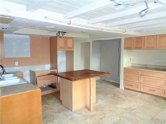 3rd image of 5215 Calle De Rio