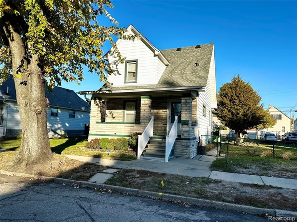 1815 5th St, Wyandotte, MI 48192