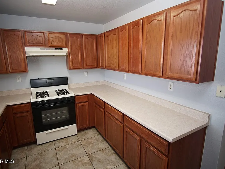3400 Blue Earth Ln #D — Photo 7