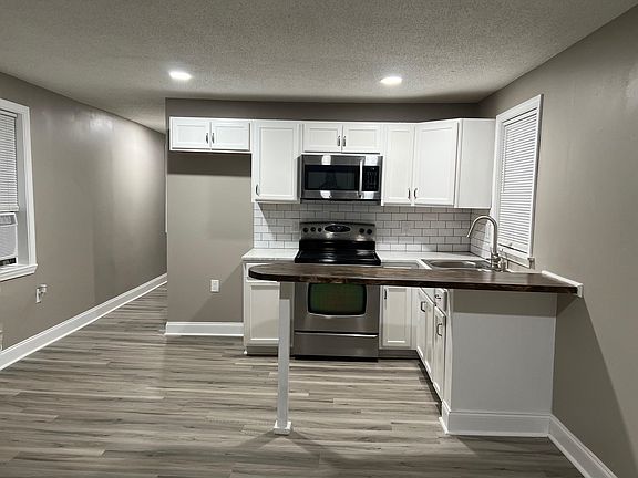 2nd image of 667 Glankler St