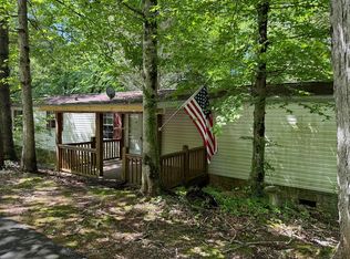 136 Carolina Village Cir, Franklin, NC 28734