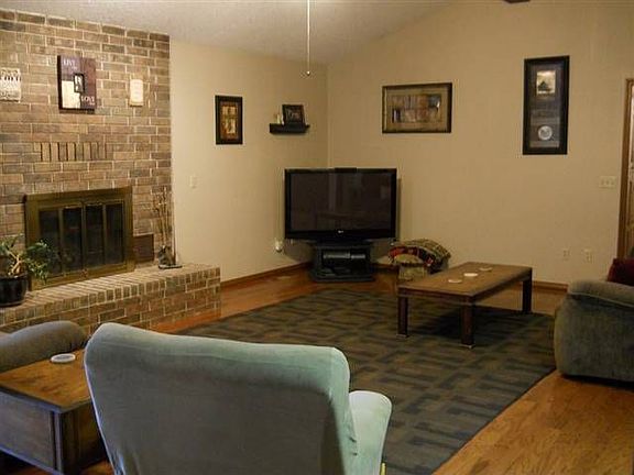 3rd image of 1508 S Westbrook Ct