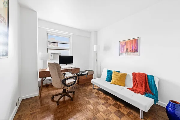 Sold by Compass | media 6