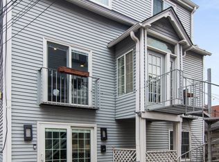 1232 W Nelson St #E, Chicago, IL
