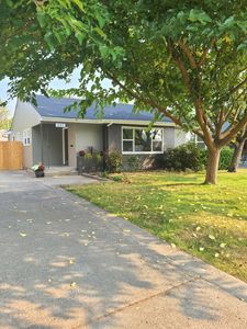 507 NE Dean Dr, Grants Pass, OR, 97526