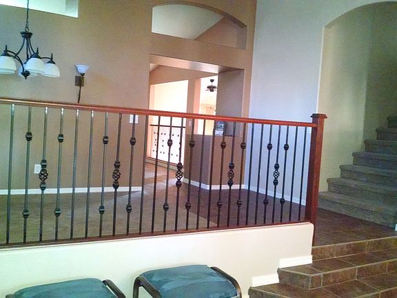 3rd image of 5913 W Poinsettia Dr