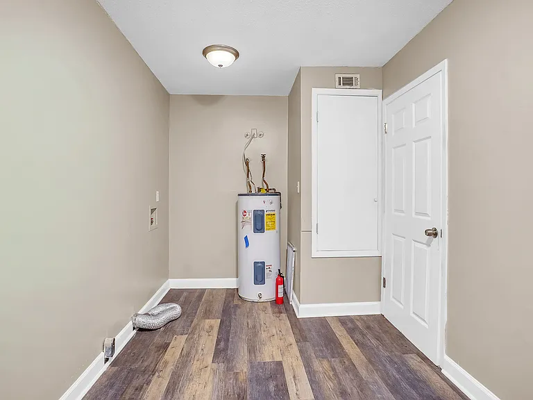 123 Alabama Ave NW #A — Photo 14