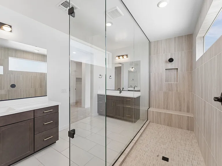 1524 E Carob Ct — Photo 38