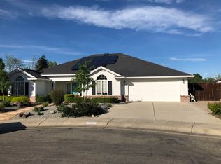 4437 Autumn Mist Ln, Redding, CA 96001