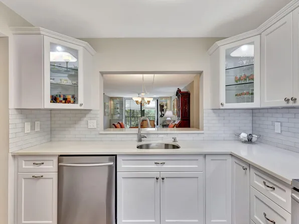 5574 Witney Drive #312, Delray Beach, FL 33484
