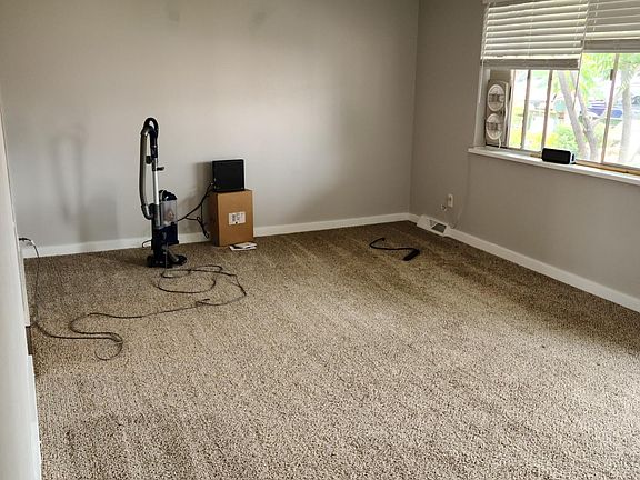 2nd image of 214 18th Ave