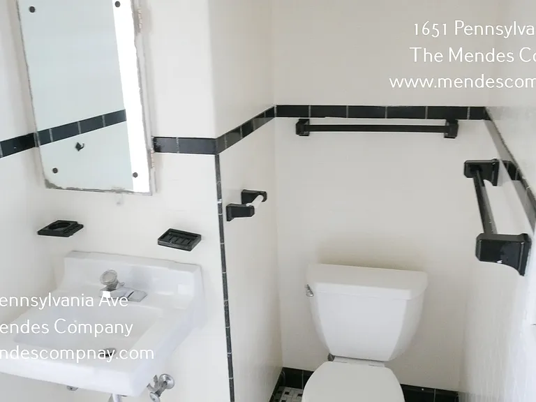 1651 Pennsylvania Ave — Photo 13