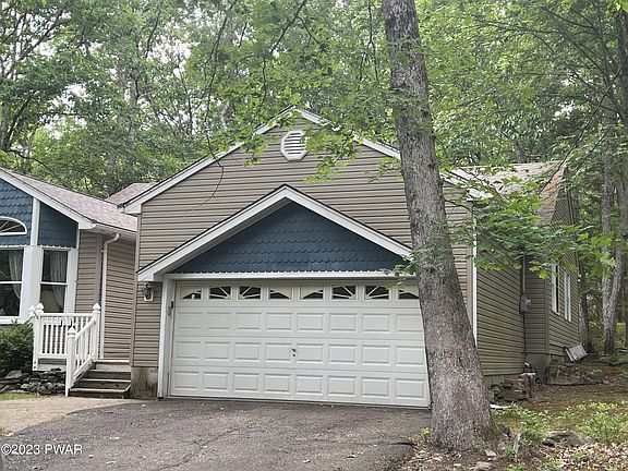 3rd image of 114 Lincoln Dr