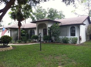 1848 Towering Oak Dr, Sarasota, FL 34232