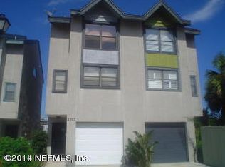 2293 2nd St S, Jacksonville Beach, FL 32250