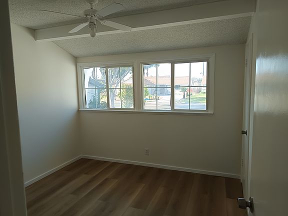 4th image of 6837 Via Norte Cir