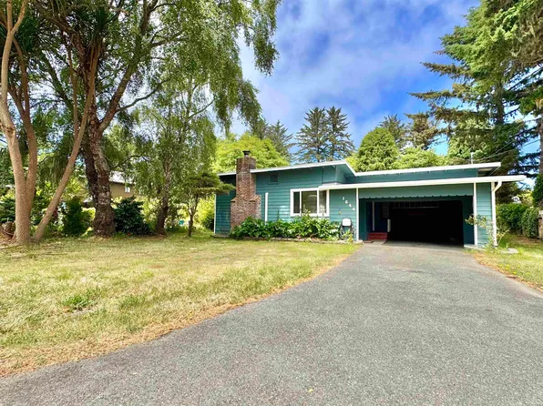 1644 Lauff Ave, Crescent City, CA 95531