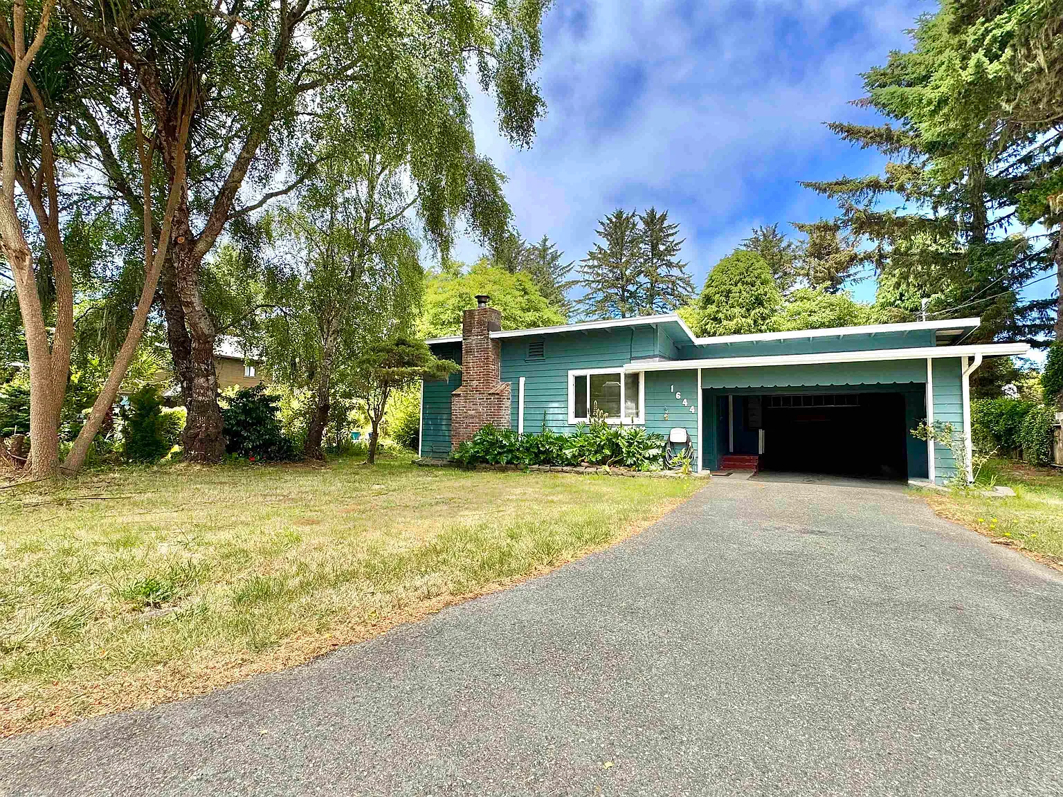 1644 Lauff Ave photo 1