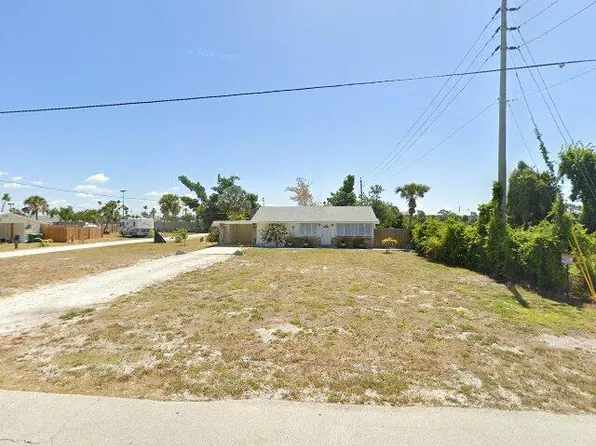 1495 New Point Comfort Rd, Englewood, FL 34223