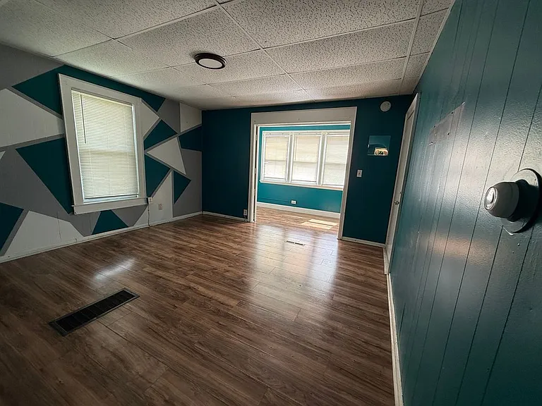 1287 N Main St — Photo 6