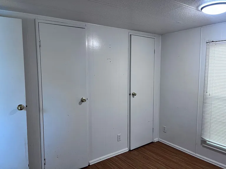 1053 Caroline Ct — Photo 6