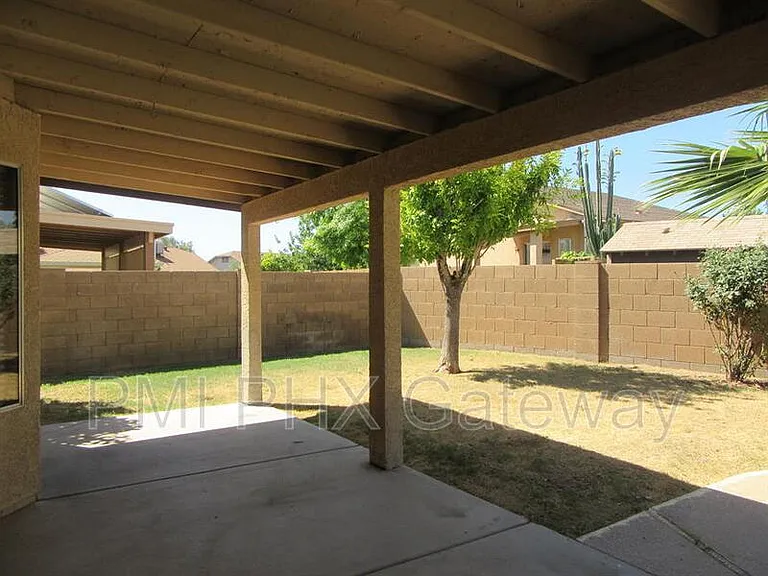 6702 N 89th Ave — Photo 5