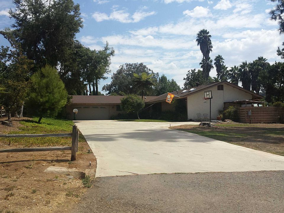 2nd image of 1140 E Chase Ave