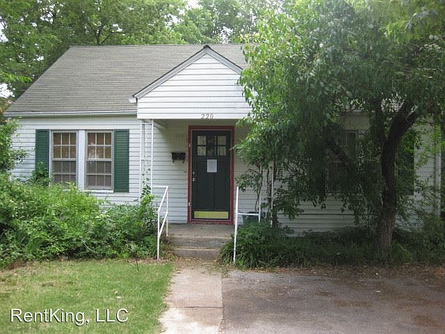 1st image of 220 Chautauqua Ave