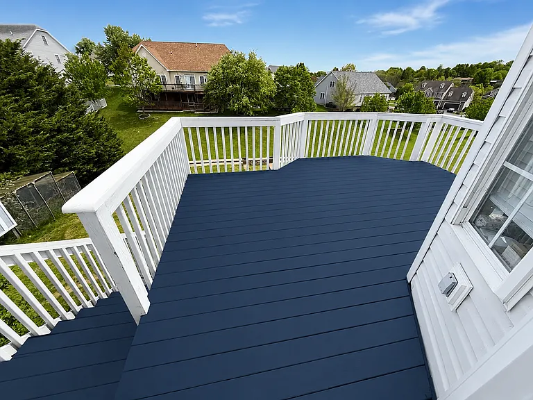 Outdoor deck