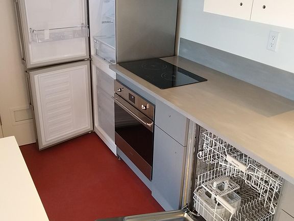 5th image of 2730 1st Ave #101