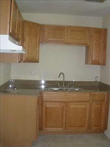 1st image of 1009 Woodcrest Dr