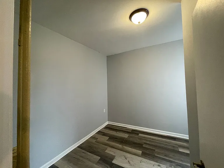 421 Central Ave — Photo 14