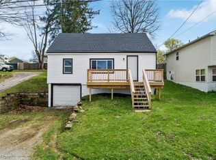 1302 Valley Ave, Barberton, OH 44203