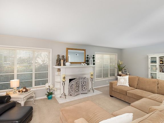 3rd image of 1206 W Seward Way