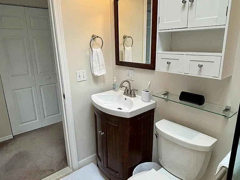 Upper Bathroom