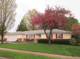 36 Chukar Dr, Chatham, IL 62629