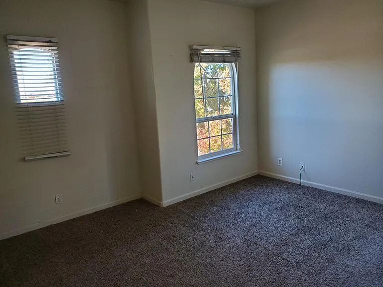 60 Faith Ln — Photo 41