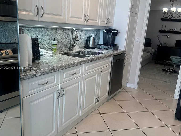 16400 Collins Ave #1242 — Photo 11