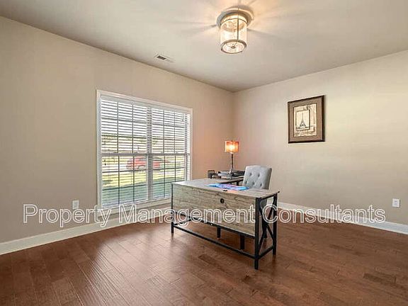 3rd image of 139 SW Legacy Cove Dr