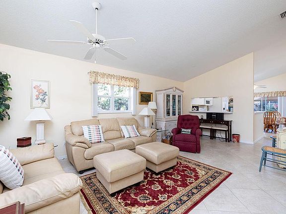 2nd image of 637 NW San Remo Cir