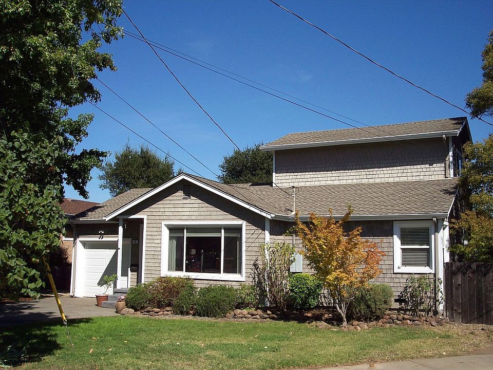 Totaly Updated Home/Cul-de-sac Location