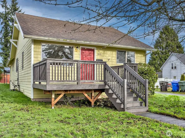2707 18th Street, Everett, WA 98201