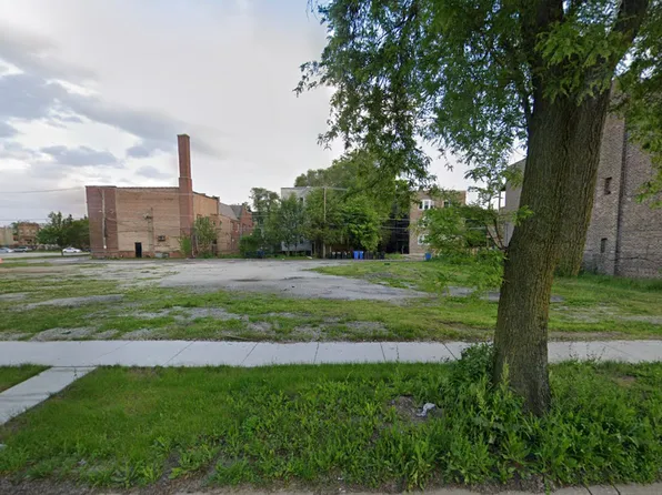 1457 E Marquette Rd, Chicago, IL 60637