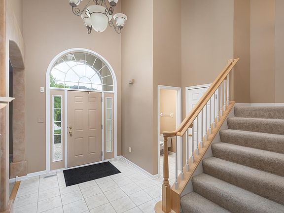 5th image of 2312 Skylane Dr