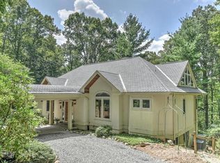 124 Hawk Rdg, Asheville, NC 28804