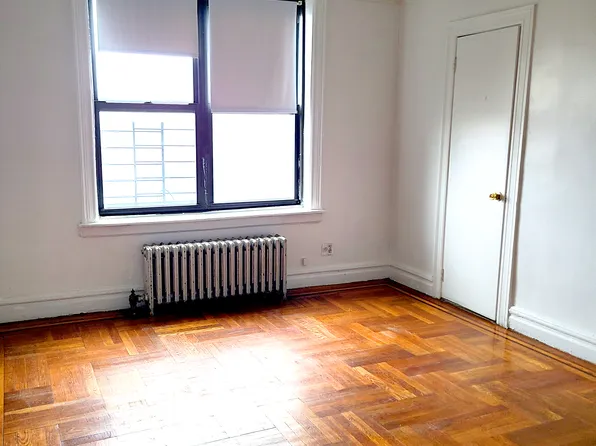 1201 Shakespeare Avenue image 3 of 5