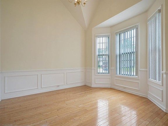 5th image of 4857 Law Blvd
