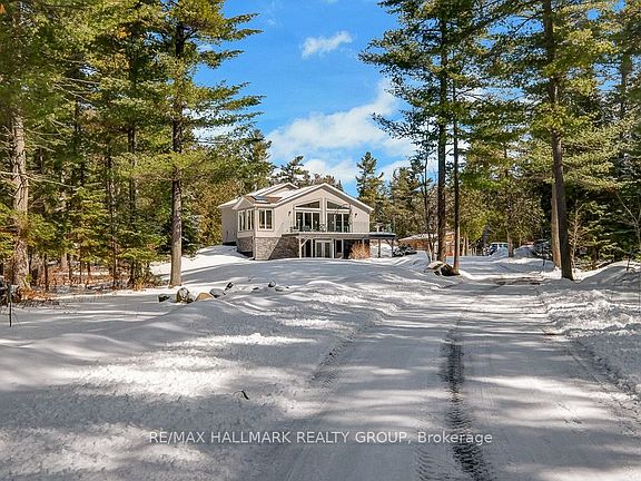 2nd image of 618 Corkery Rd