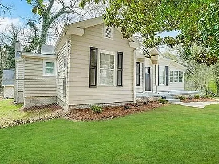 495 Hutchens Rd SE #A — Photo 20