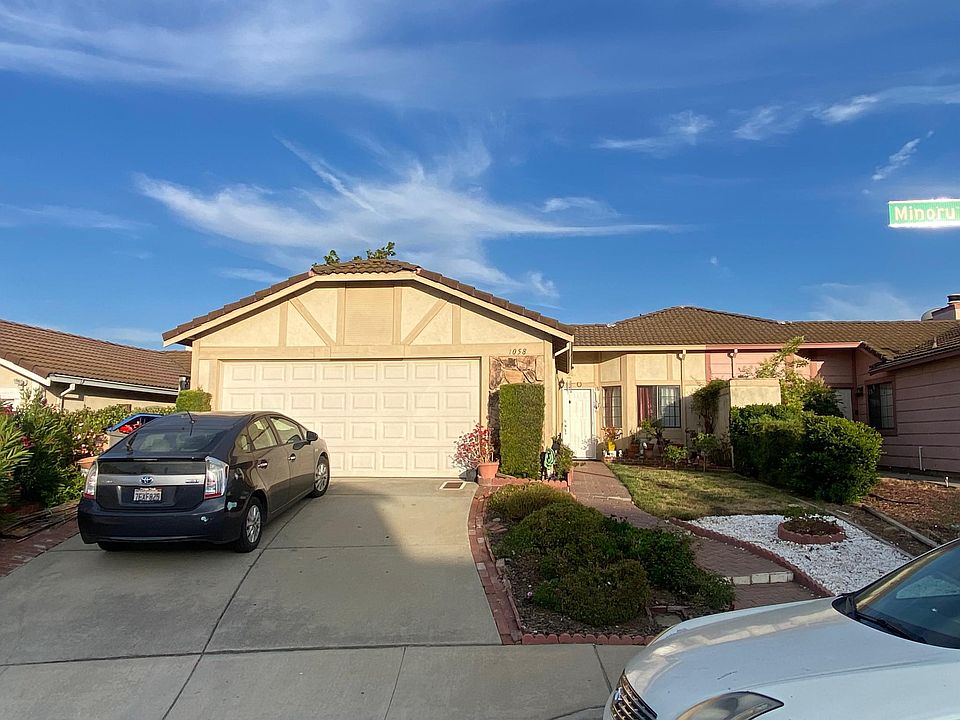 1st image of 1058 Minoru Dr